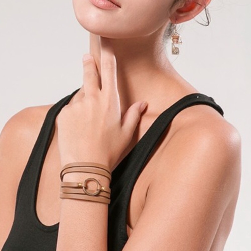 ❗️LAST❗️Leather Wrap Bracelet - Picture 3 of 4